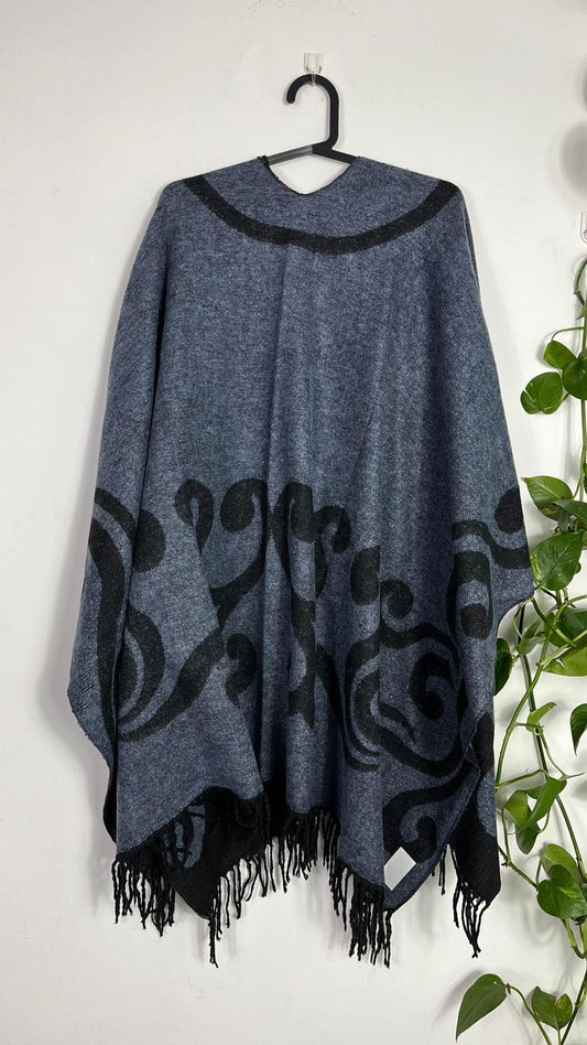 Indigo Mavi Çift Taraflı Yünlü Desenli Kadın Panço