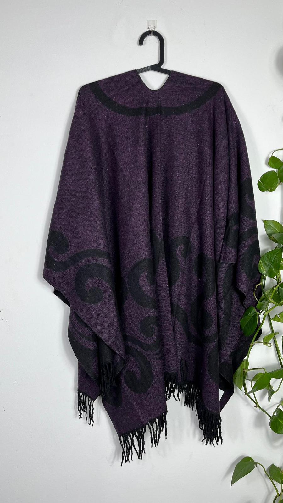 Mor Çift Taraflı Yünlü Desenli Kadın Panço