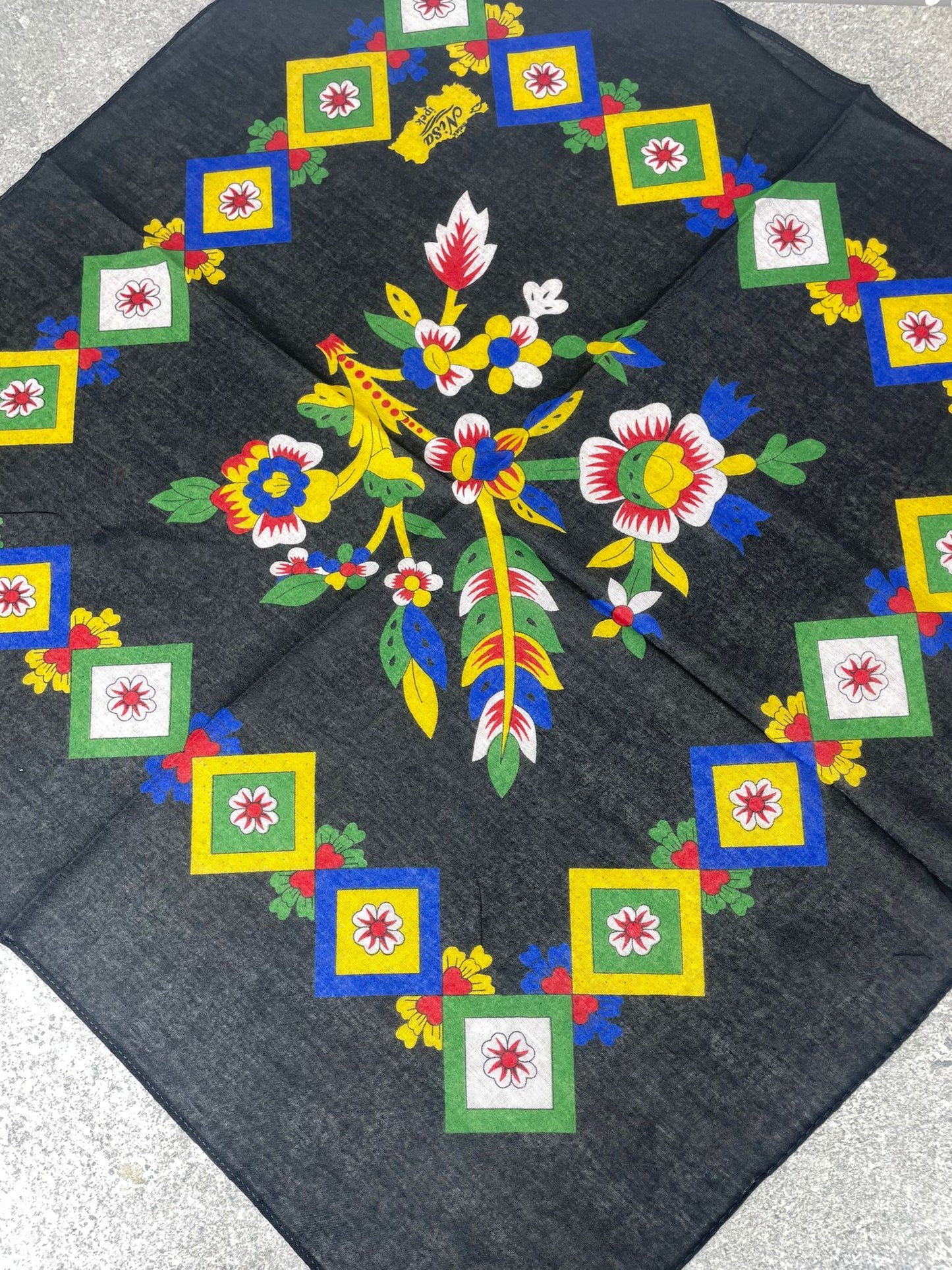 Siyah Çengelköy Desen Bandana – 55×55 cm