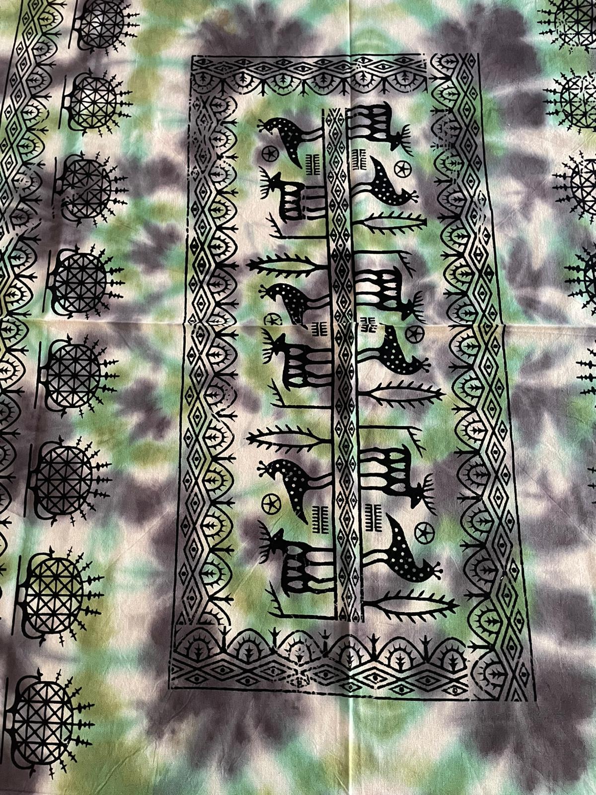 Batik Etnik Desenli Dikdörtgen Masa Örtüsü 220x150 cm