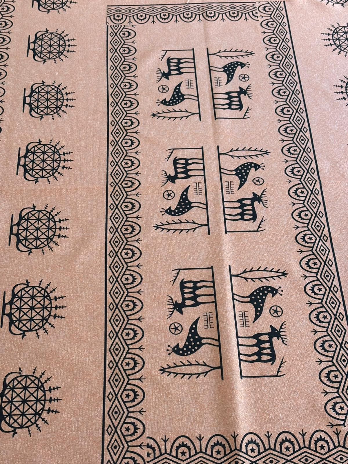 Etnik Desenli Dikdörtgen Masa Örtüsü 220x150 cm – 12 Kişilik, Yıkanabilir ve Şık Tasarım