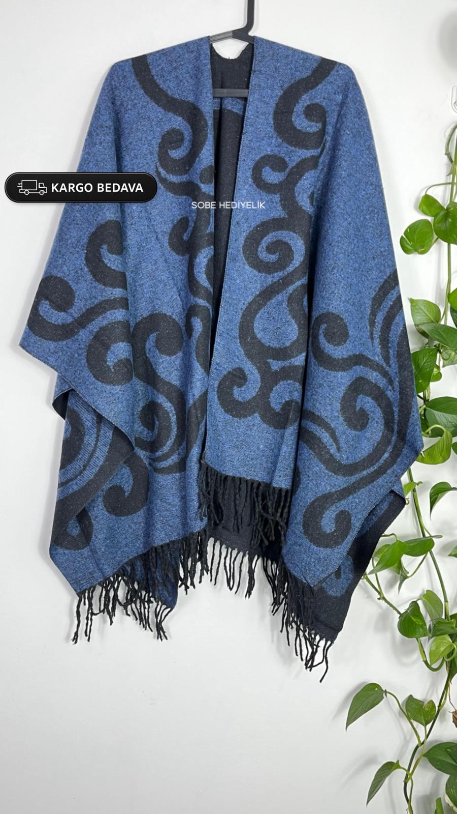 Mavi Çift Taraflı Yünlü Kadın Panço