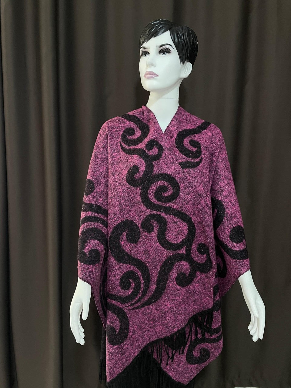 Kadın Çift Taraflı Salaş Panço– Kalın, Sıcak Tutucu ve İki Renkli Kışlık Omuz Şalı