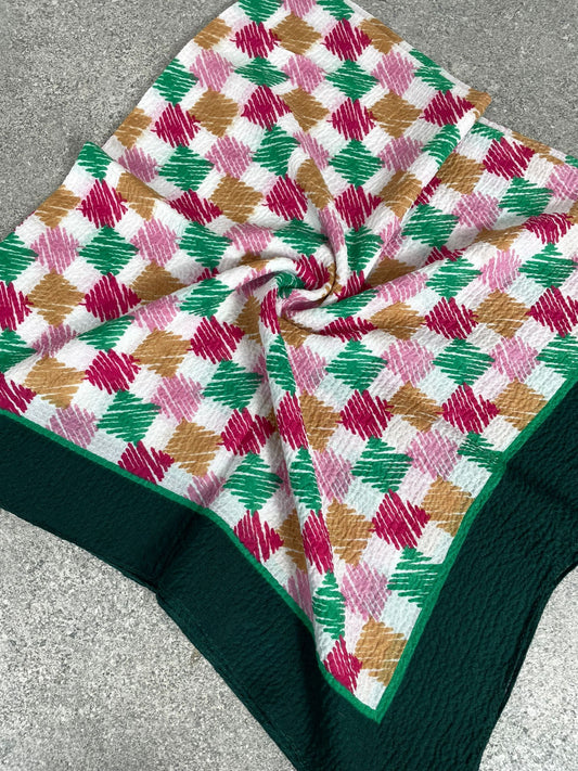 Yeşil Kraş Dokulu Renkli Geometrik Desenli Yazma