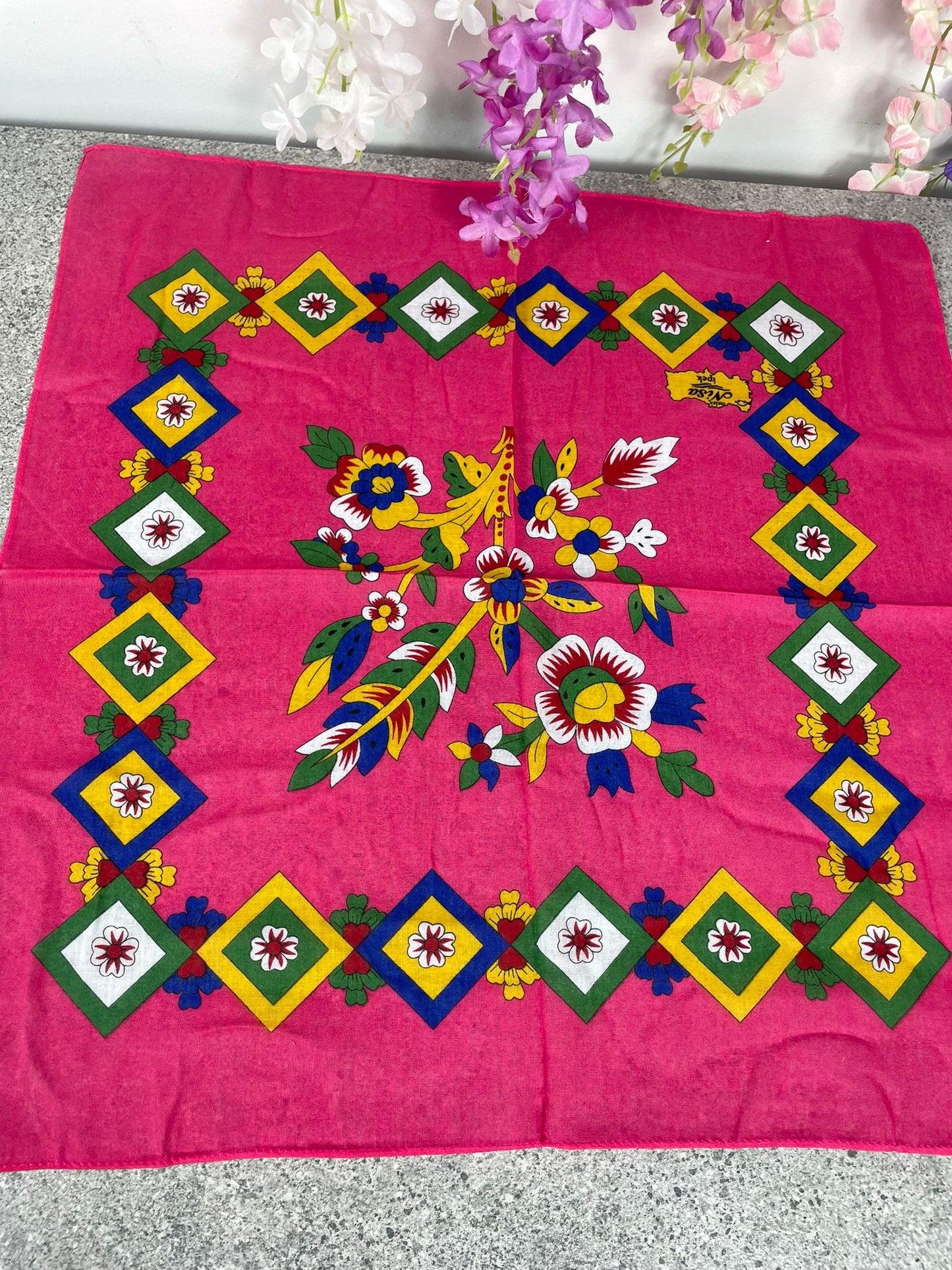 Pembe Çengelköy Desen Bandana – 55×55 cm