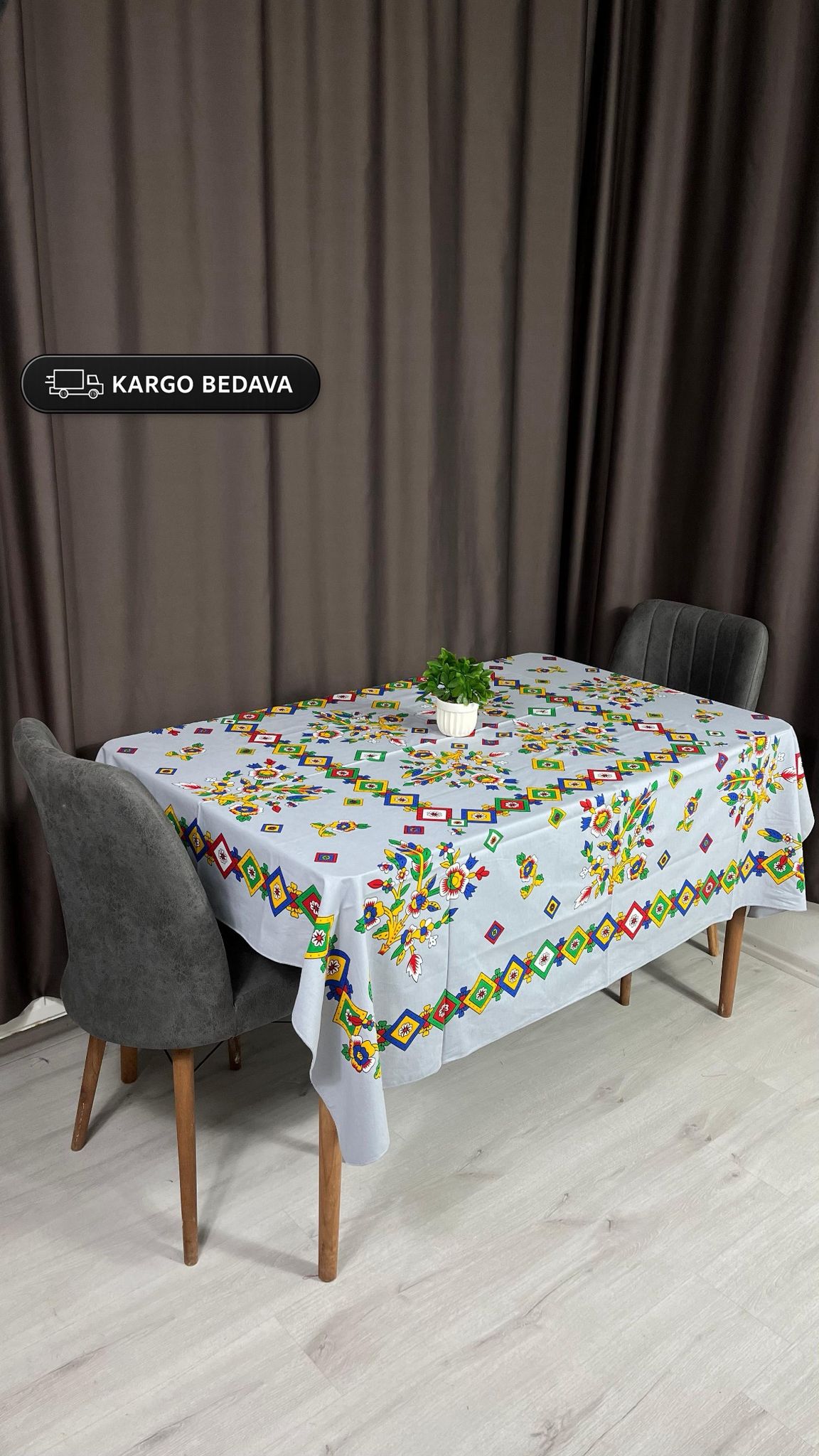 Yöresel Çiçek Desenli 170x170 Kare Masa Örtüsü - Gri