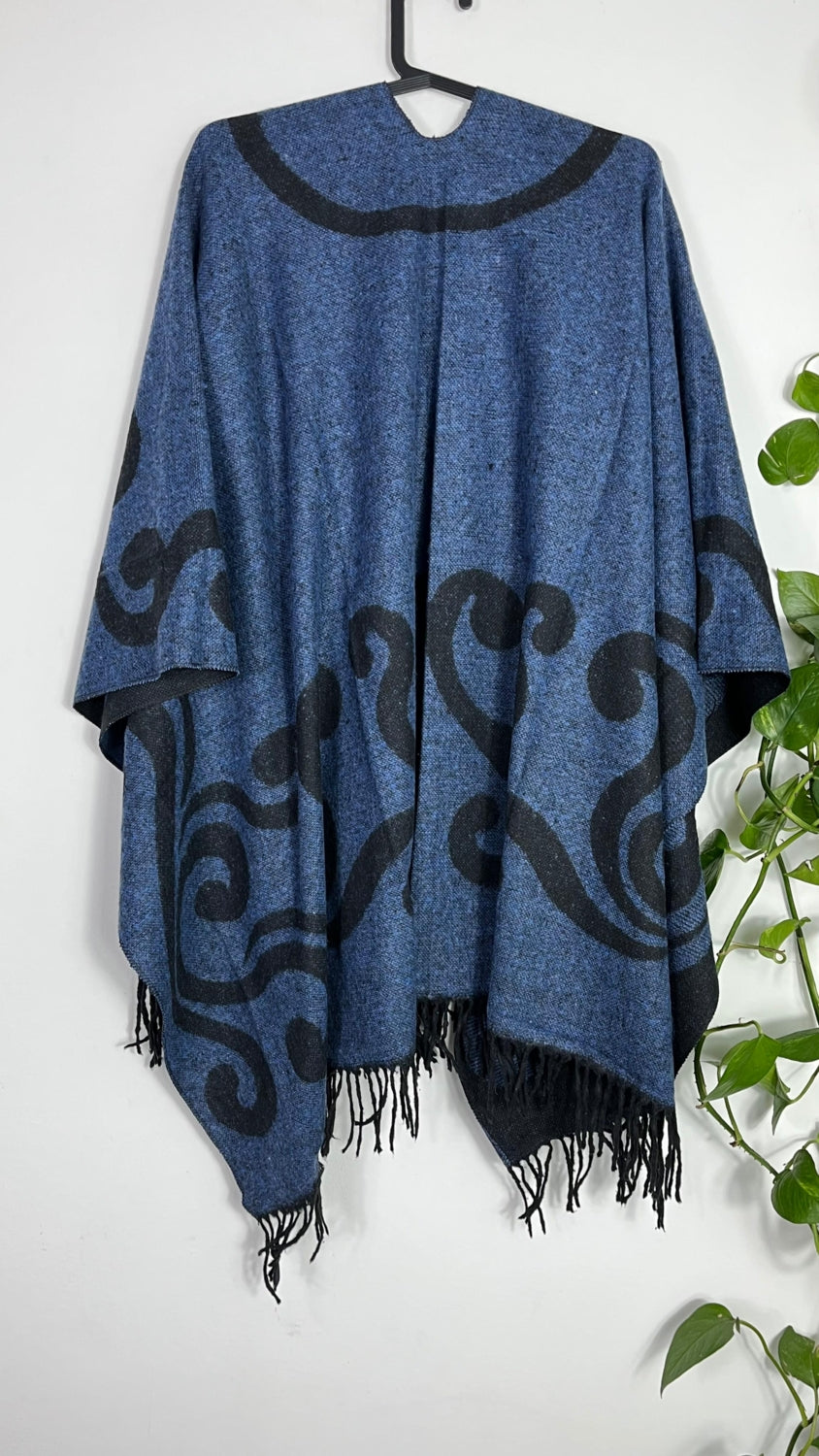 Mavi Çift Taraflı Yünlü Kadın Panço