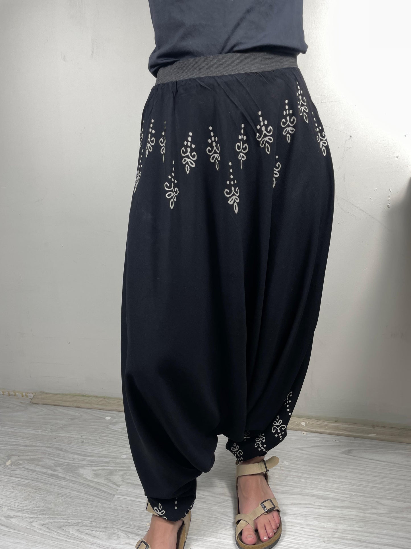 Tahta Baskı Desenli Ağı Düşük Adana Şalvar