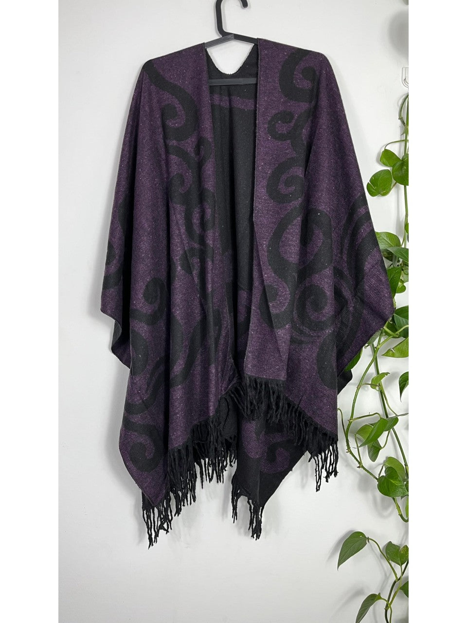 Kadın Çift Taraflı Salaş Panço– Kalın, Sıcak Tutucu ve İki Renkli Kışlık Omuz Şalı