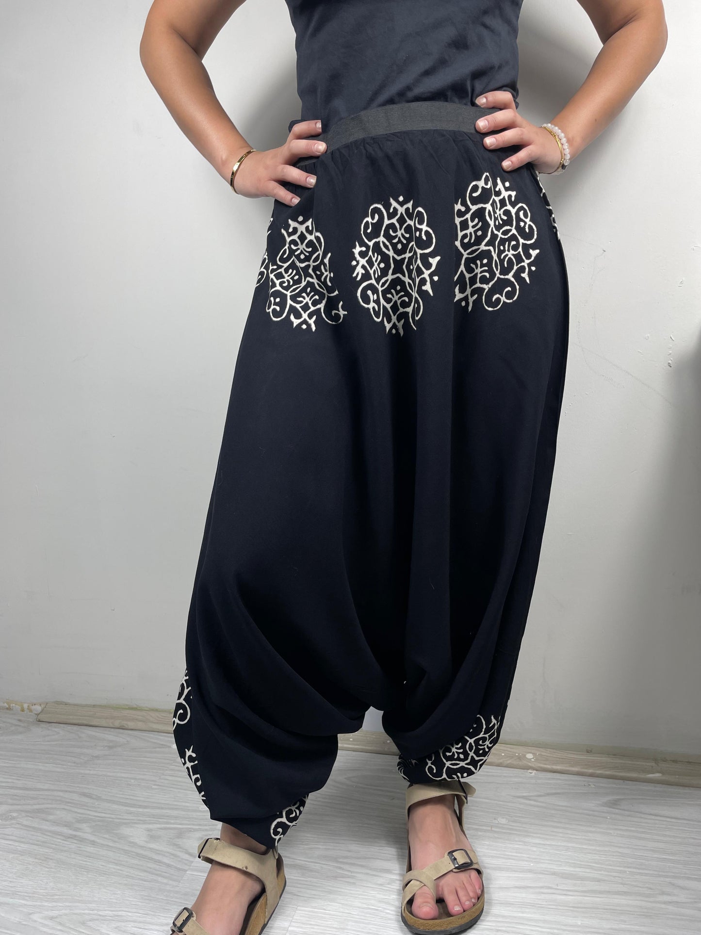 Tahta Baskı Desenli Ağı Düşük Adana Şalvar