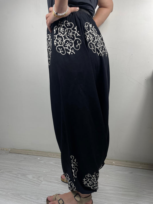 Tahta Baskı Desenli Ağı Düşük Adana Şalvar