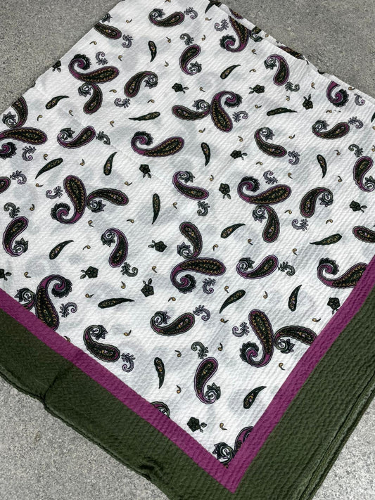 Kraş Dokulu Beyaz Zemin Paisley Desenli Yazma