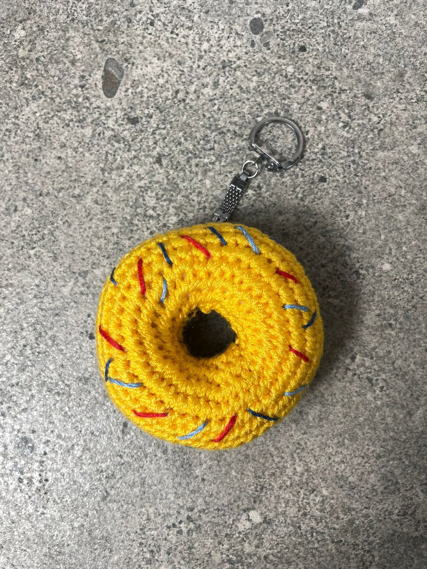 El Yapımı Örgü Donut Anahtarlık