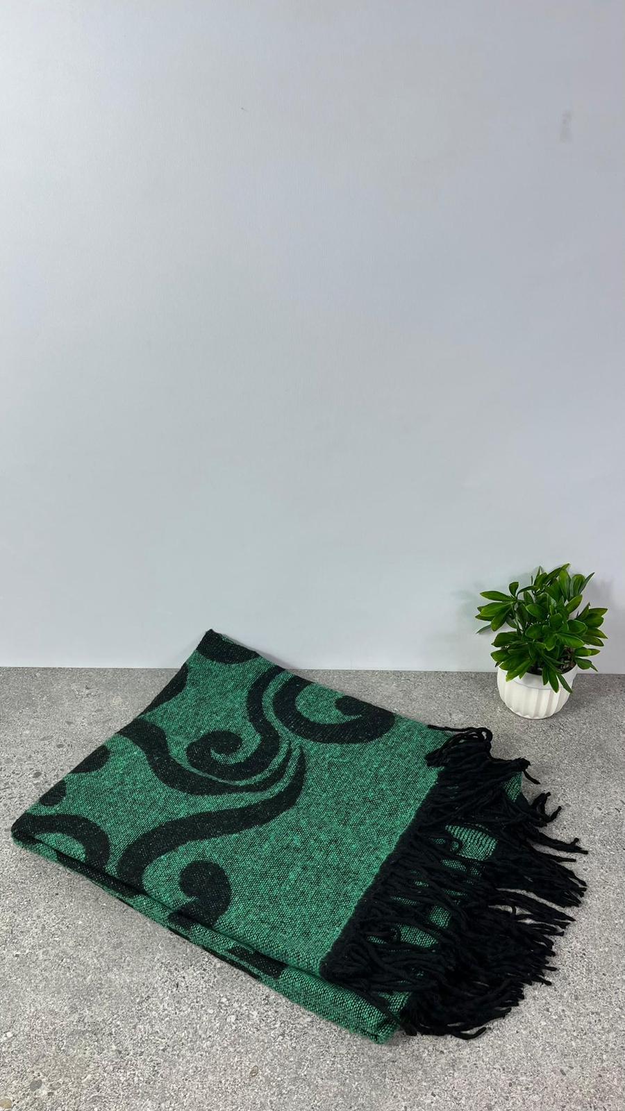 Yeşil Çift Taraflı Yünlü Kadın Panço