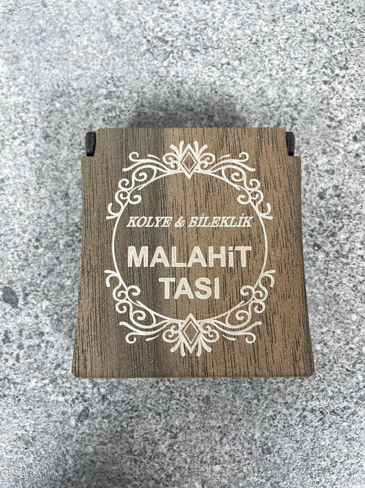 Malahit Taşı Kolye & Bileklik Seti – Özel Ahşap Kutulu