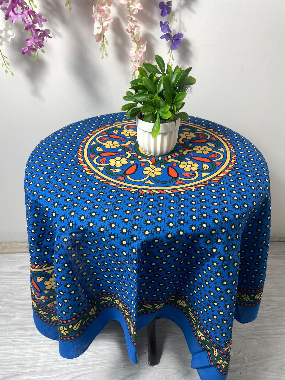 Etnik Desenli Fiskos Örtüsü 110x110 cm –  Dekoratif ve Şık Tasarım