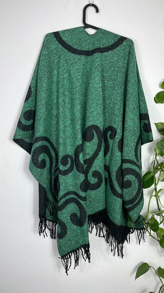 Yeşil Çift Taraflı Yünlü Kadın Panço