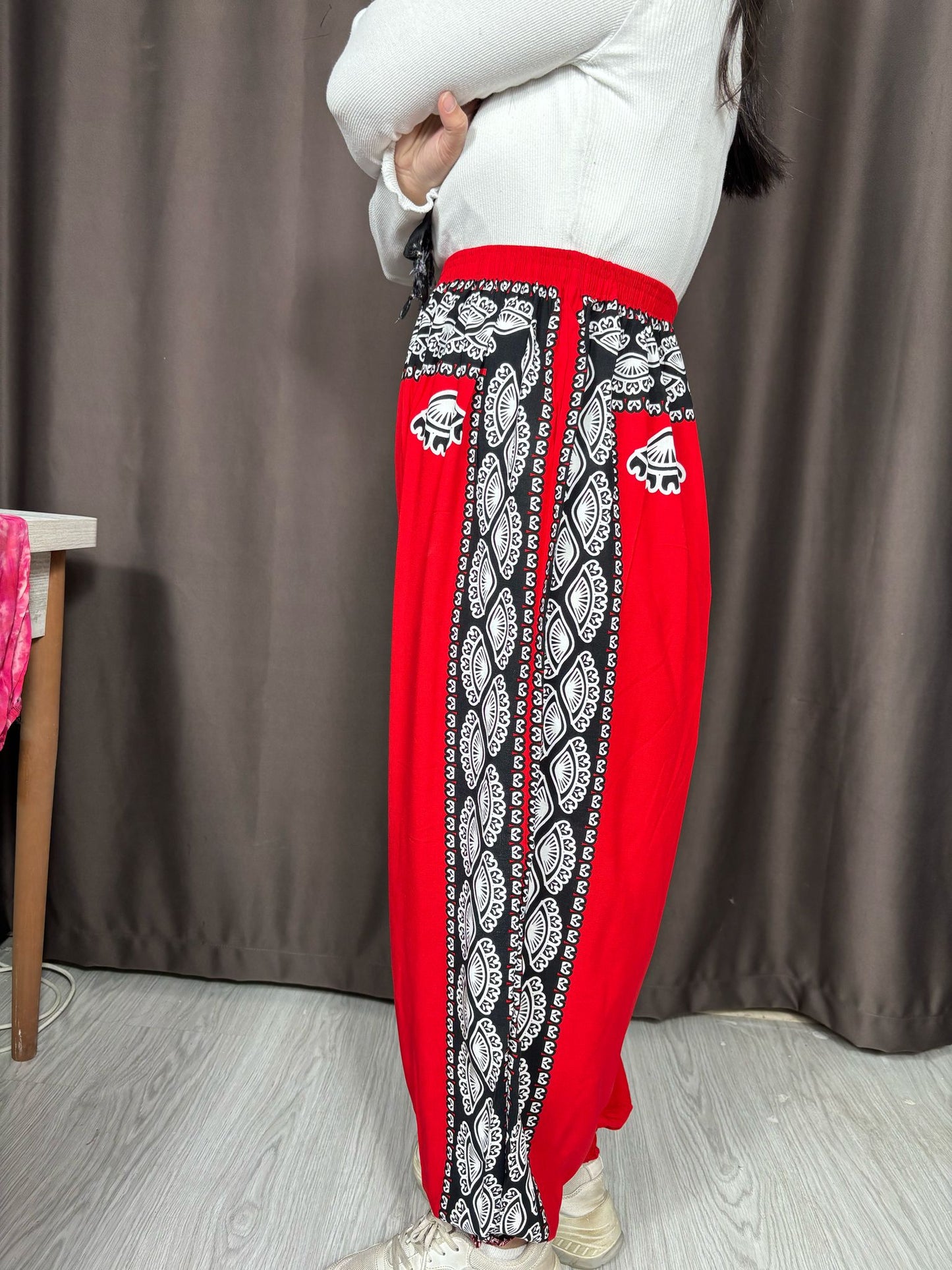 Etnik Desenli Rahat Kesim Şalvar - Kırmızı
