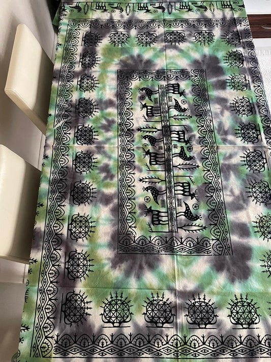Batik Etnik Desenli Dikdörtgen Masa Örtüsü 220x150 cm