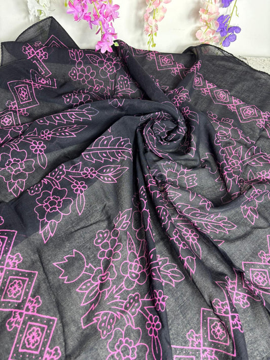 Siyah Zeminli Çiçek Desenli Tülbent Yazma