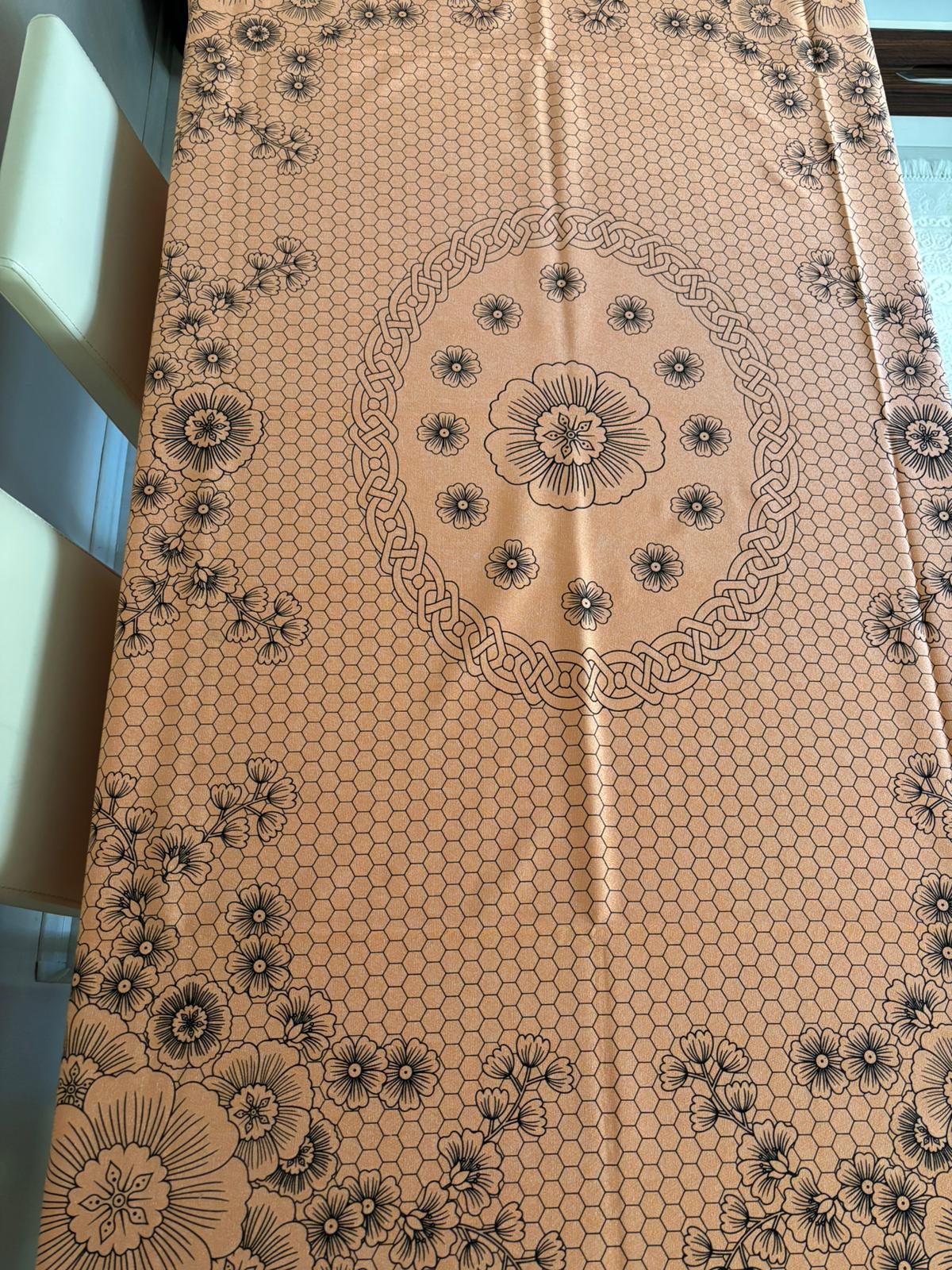 Çiçek Desenli  Dikdörtgen Masa Örtüsü 220x150 cm