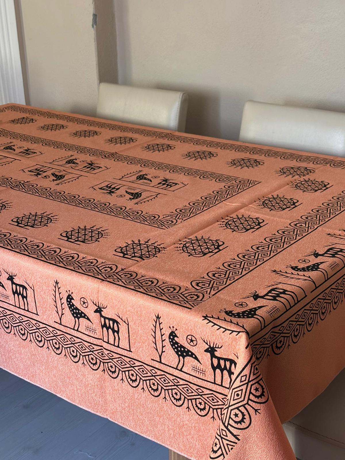 Etnik Desenli Dikdörtgen Masa Örtüsü 220x150 cm – 12 Kişilik, Yıkanabilir ve Şık Tasarım