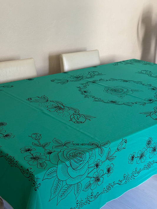 Dikdörtgen Masa Örtüsü – Çiçek Desenli, Kolay Temizlenir
