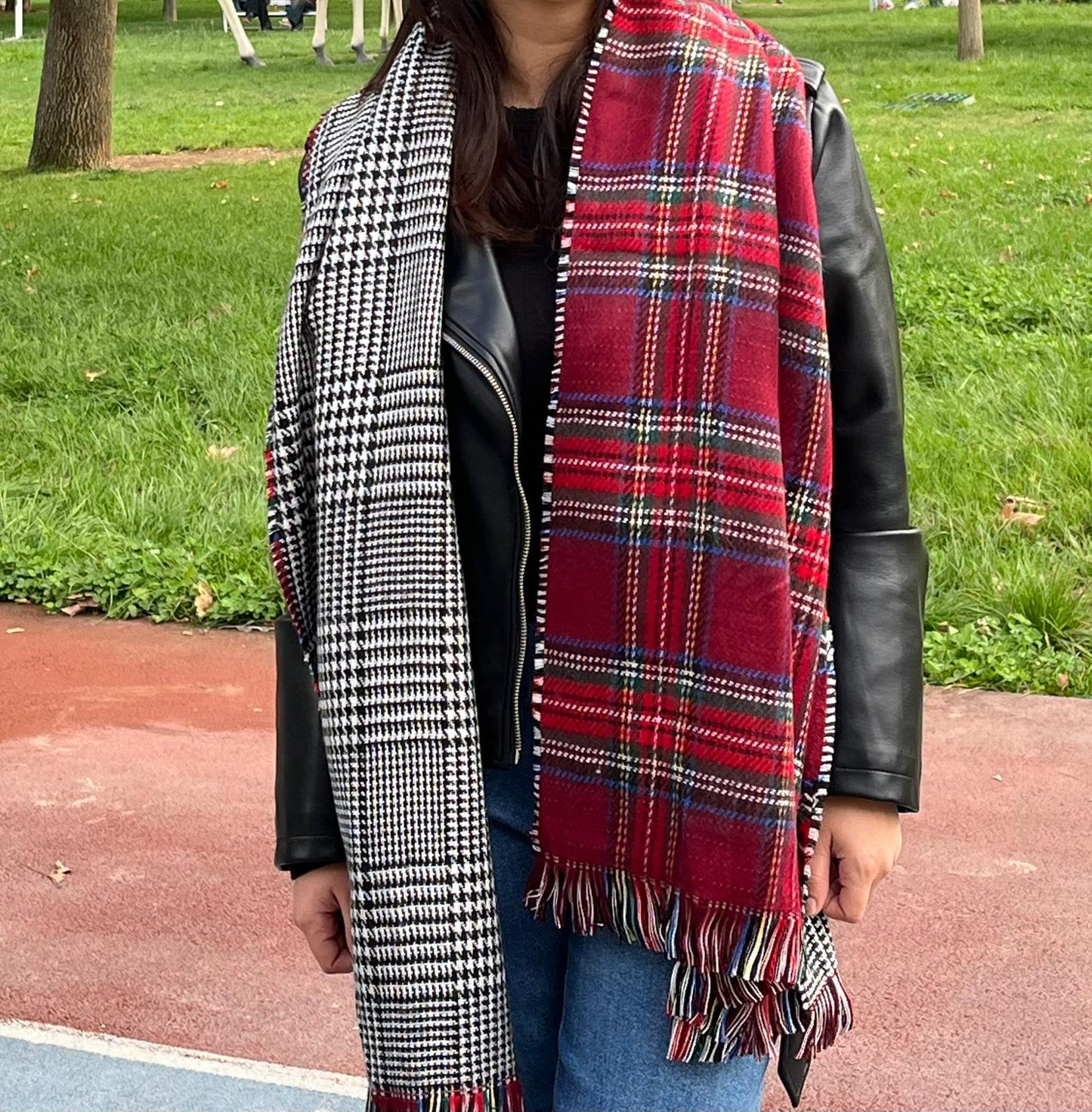 Kışlık Çift Taraflı Yünlü Şal